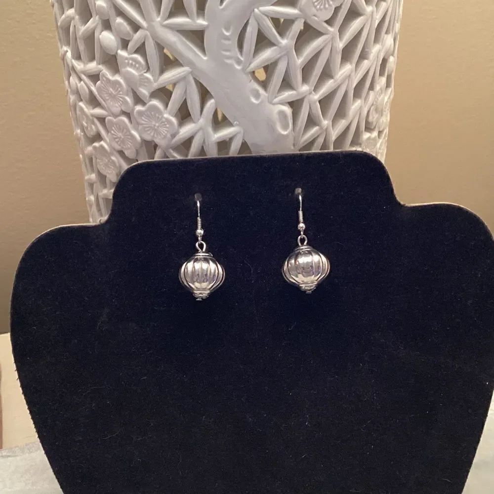 Silvertone Ribbed Ball Pierced Earrings